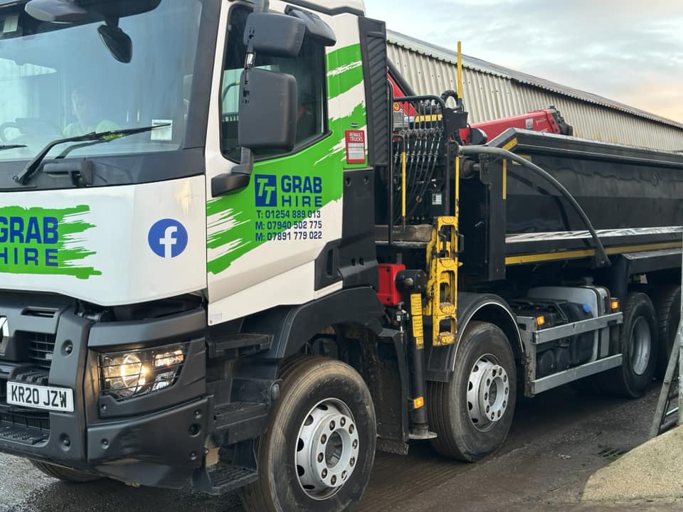 TT Grab Hire Blackburn – Grab Hire, Plant Hire & Aggregates Across the North West