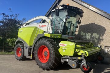 Featured Dealer: T Birt Tractors – Claas 950 and John Deere tractor stock