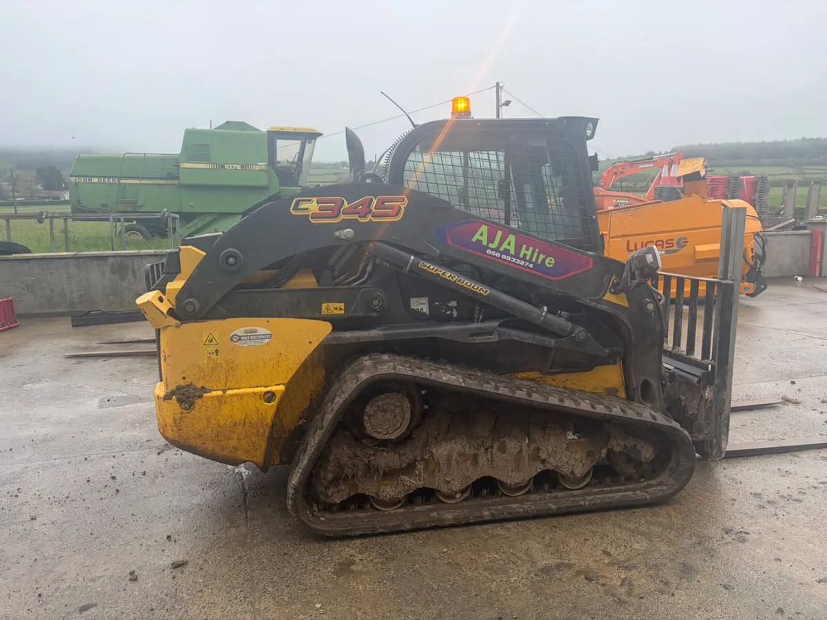 Featured Dealer: TMS Hire and Sales – New Holland track loader from €65,000